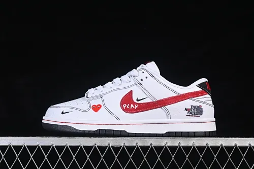 All categories Nk SB Dunk Series Nk SB Dunk Low High-end customized low-top sneakers Nike SB Dunk Low North Face co-branded white, red and black High-end customized low-top casual sneakers YF9511-910